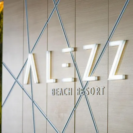 Rt Luxury Sea Breeze Alezzi & Lägenhet Năvodari