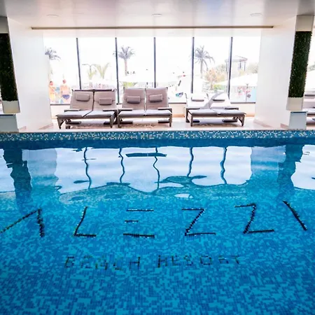 Rt Luxury Sea Breeze Alezzi & *