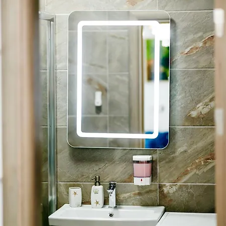 Rt Luxury Sea Breeze Alezzi & *