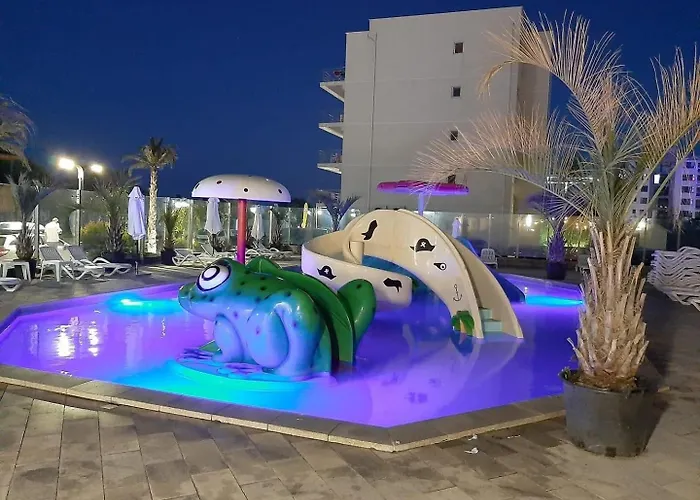 Rt Luxury Sea Breeze Alezzi & *