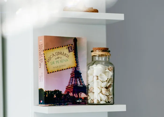 Rt Luxury Sea Breeze Alezzi & *