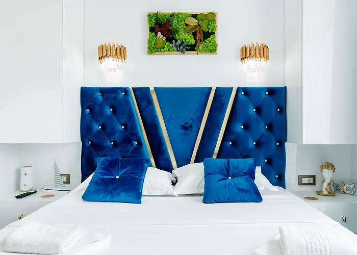 Rt Luxury Sea Breeze Alezzi & *