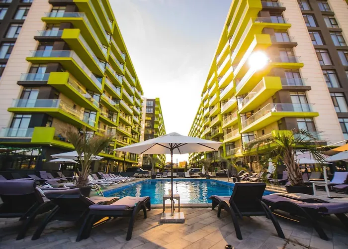 Rt Luxury Sea Breeze Alezzi & Appartement Năvodari