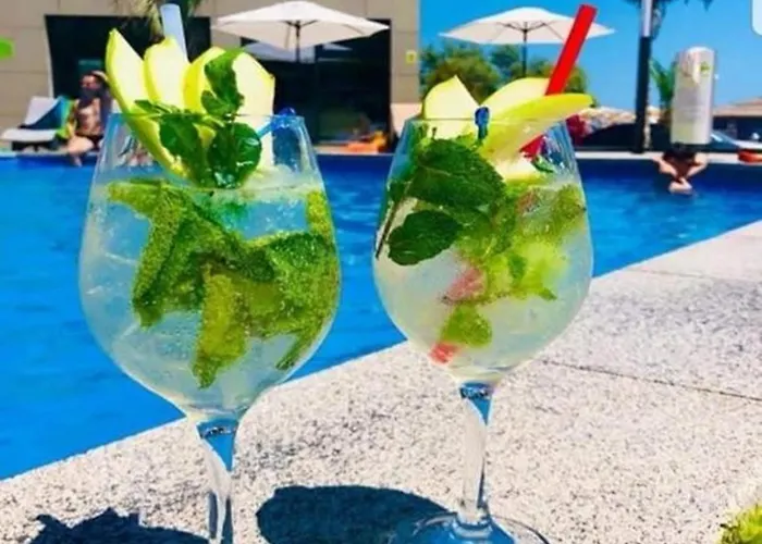 Rt Luxury Sea Breeze Alezzi &